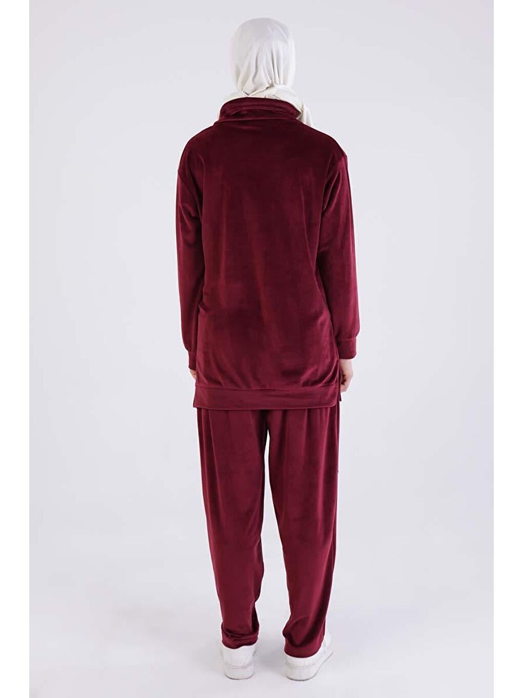 Bordo-Taş Ve Boncuk İşlemeli Kadife Eşofman Takım-3