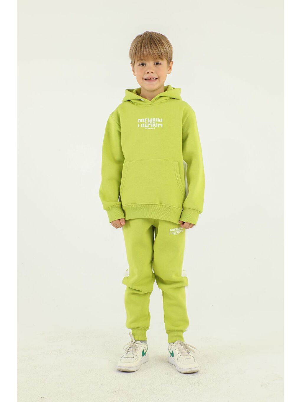 Yeşil Kapüşonlu Kargo Cepli Baskı Detaylı Erkek Çocuk Eşofman Takımı