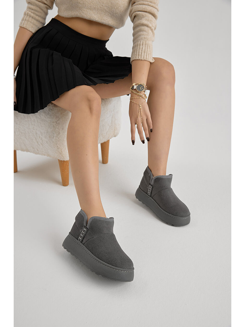 Gri Kadın Füme Kalın Poli Taban İçi Astarlı Süet Görünümlü Günlük Bot-3