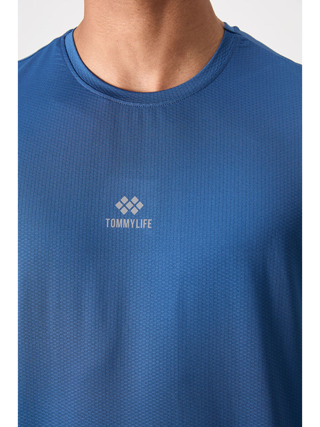 Mavi Parlament Polyester Nefes Alan Dokulu İnce Esnek Standart Fit Erkek Performans Tişört - 88387-3