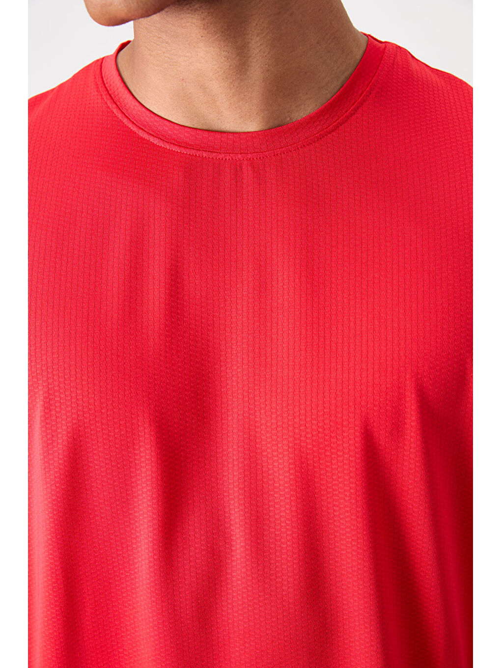 Kırmızı Polyester Nefes Alan Dokulu İnce Esnek Standart Fit Erkek Performans Tişört - 88388-4