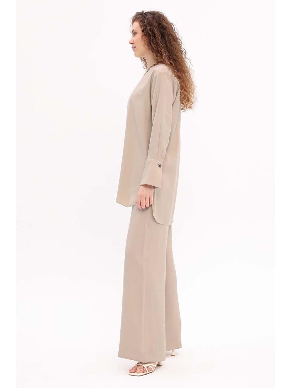 Ekru-Yırtmaçlı Pantolonlu Takım-2