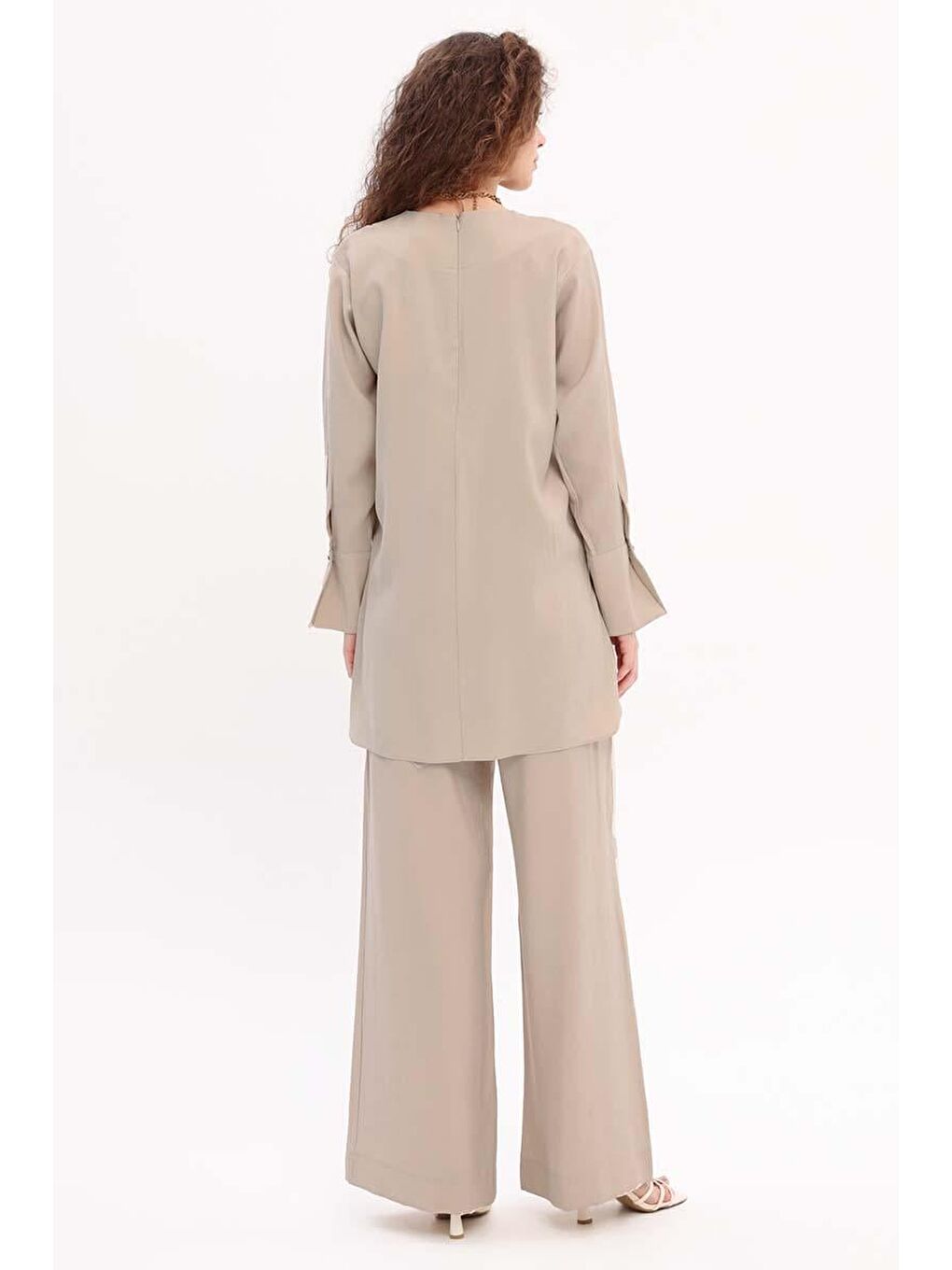 Ekru-Yırtmaçlı Pantolonlu Takım-3