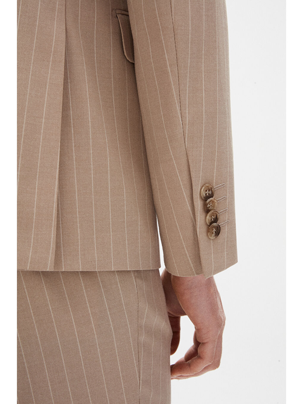 Regular Fit Bej Çizgili Kruvaze Takim Elbise-6
