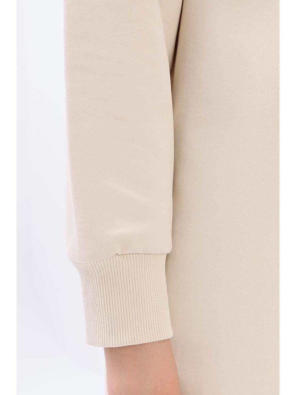 Ekru-Aplike Nakışlı Sweat-4