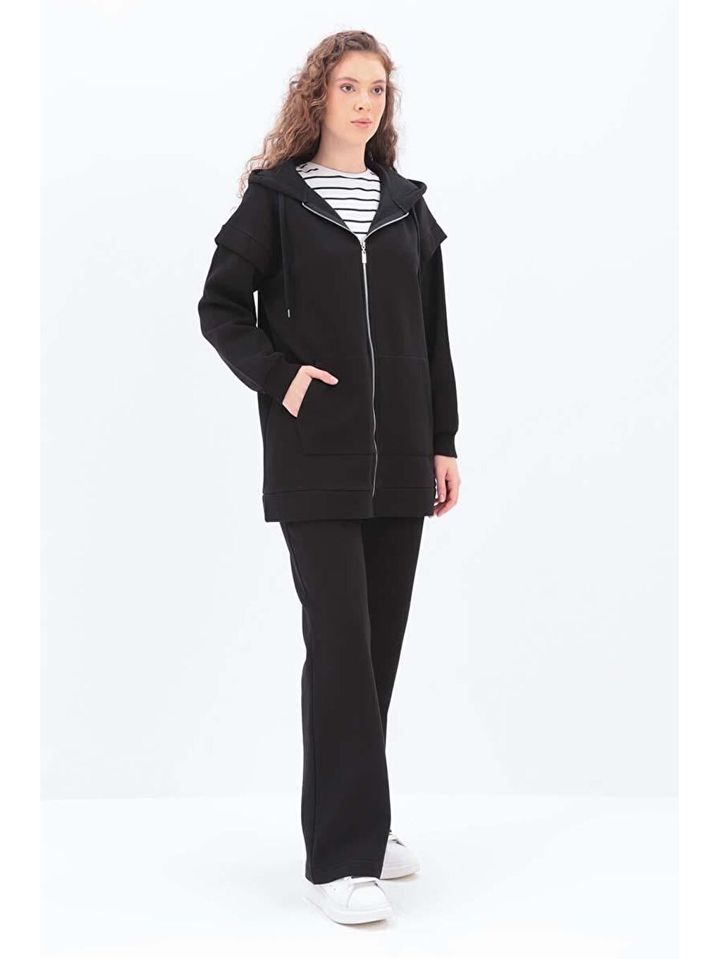 Siyah Kolu Patlı Kapüşonlu Eşofman Takımı-2