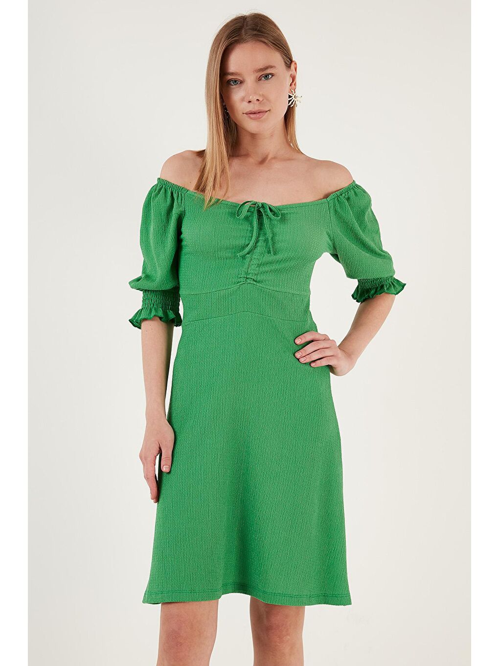 Yeşil Krinkıl Büzgülü V Yaka Kolları Gipeli Elbise 5865034-4