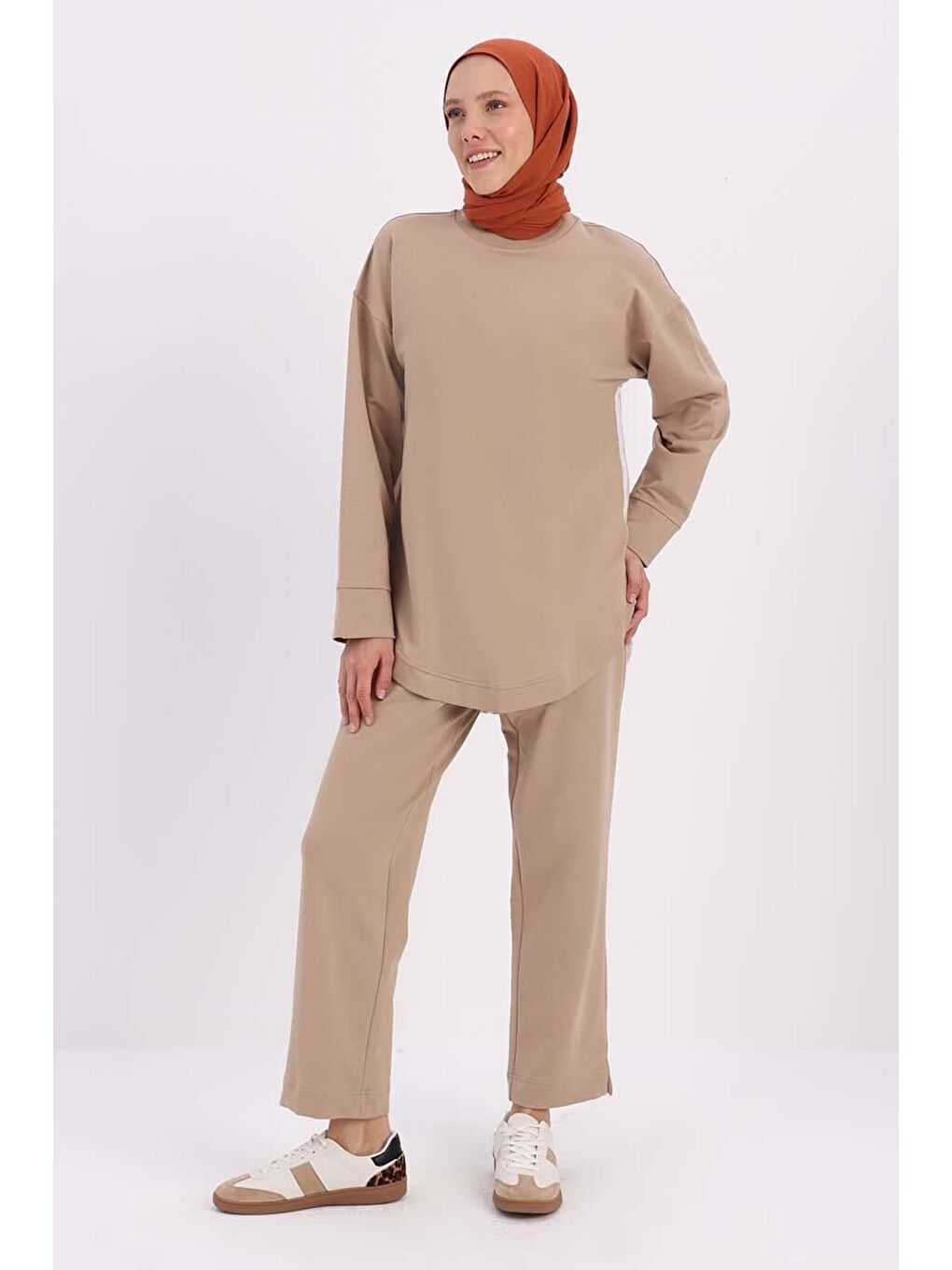 Bej-Gömlek Garnili Büyük Beden Pantolonlu Takım-1