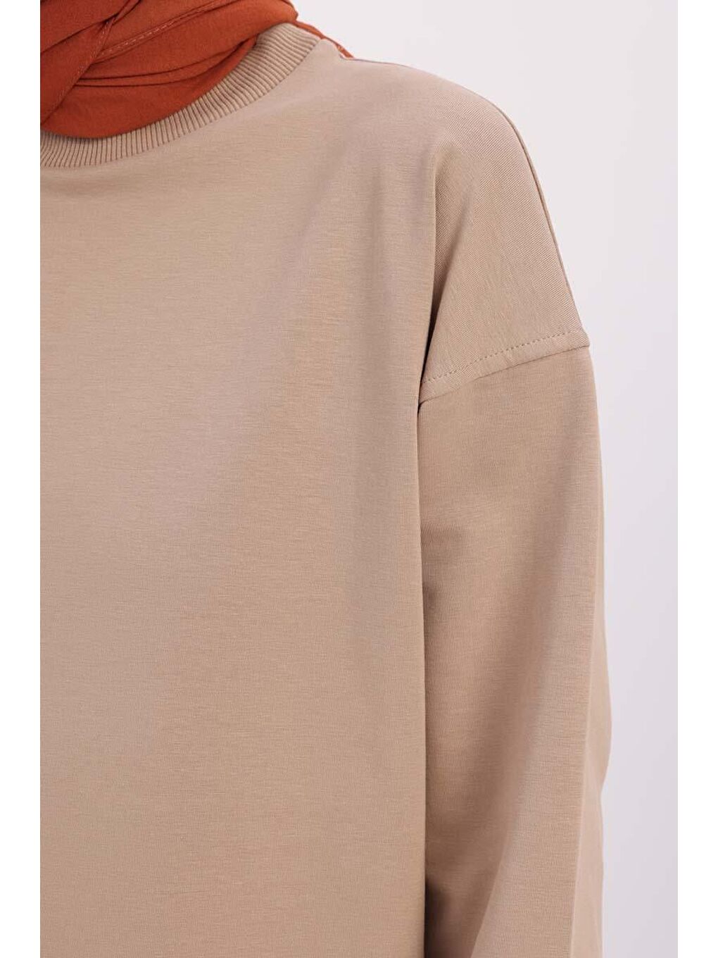 Bej-Gömlek Garnili Büyük Beden Pantolonlu Takım-3