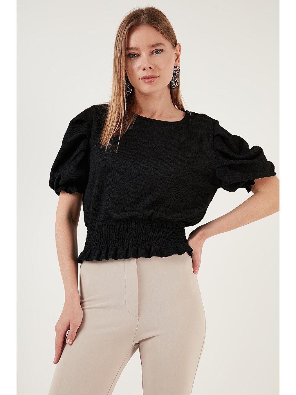 Siyah Gipeli Bisiklet Yaka Balon Kollu Krinkıl Esnek Bluz 5865018-4