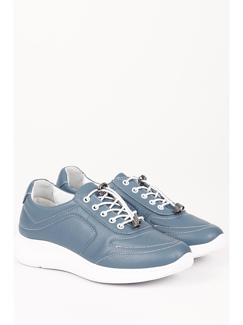 Mavi Hakiki Deri Yuvarlak Burun Dolgu Taban Bağcıklı  Kadın Sneaker 42320-1