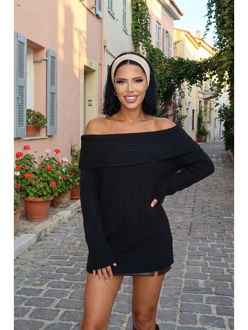 Siyah Omzu Açık Fitilli Triko Kazak F-040