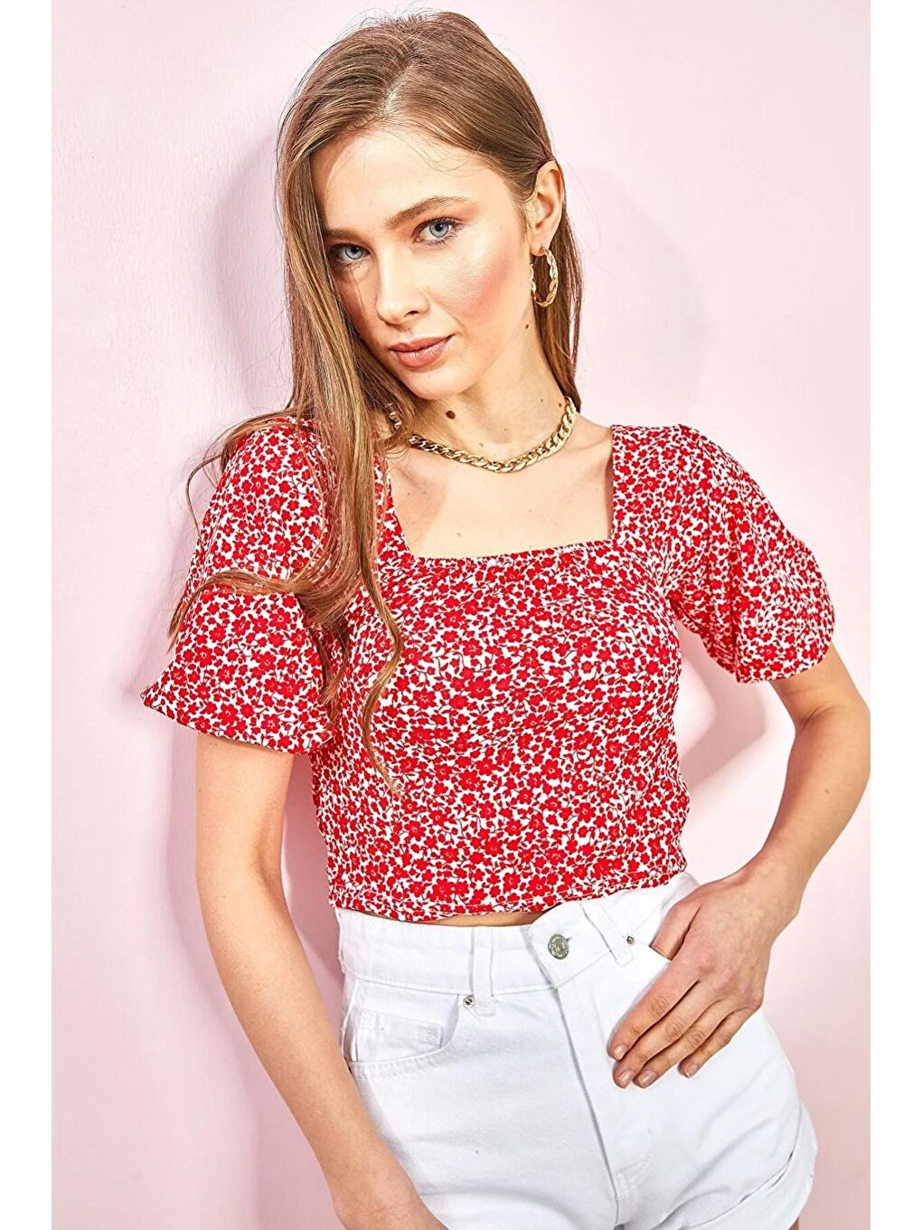 Kırmızı Kadın Kare Yaka Çiçek Desenli Crop Bluz