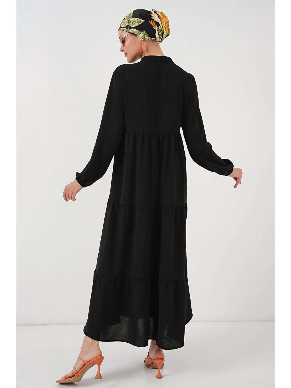 1627 Yaka Bağcıklı Tesettür Elbise - Siyah