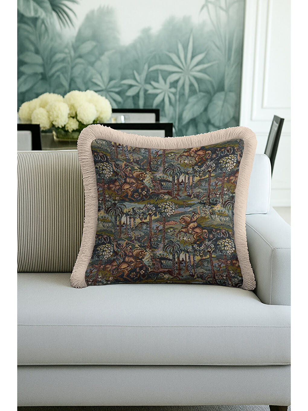 Karışık Barok Avangard Saçaklı Yastık Kılıfı - Av Karesi Retro Koyu Yeşil Altın Renk Püsküllü Kırlent Kılıfı-1