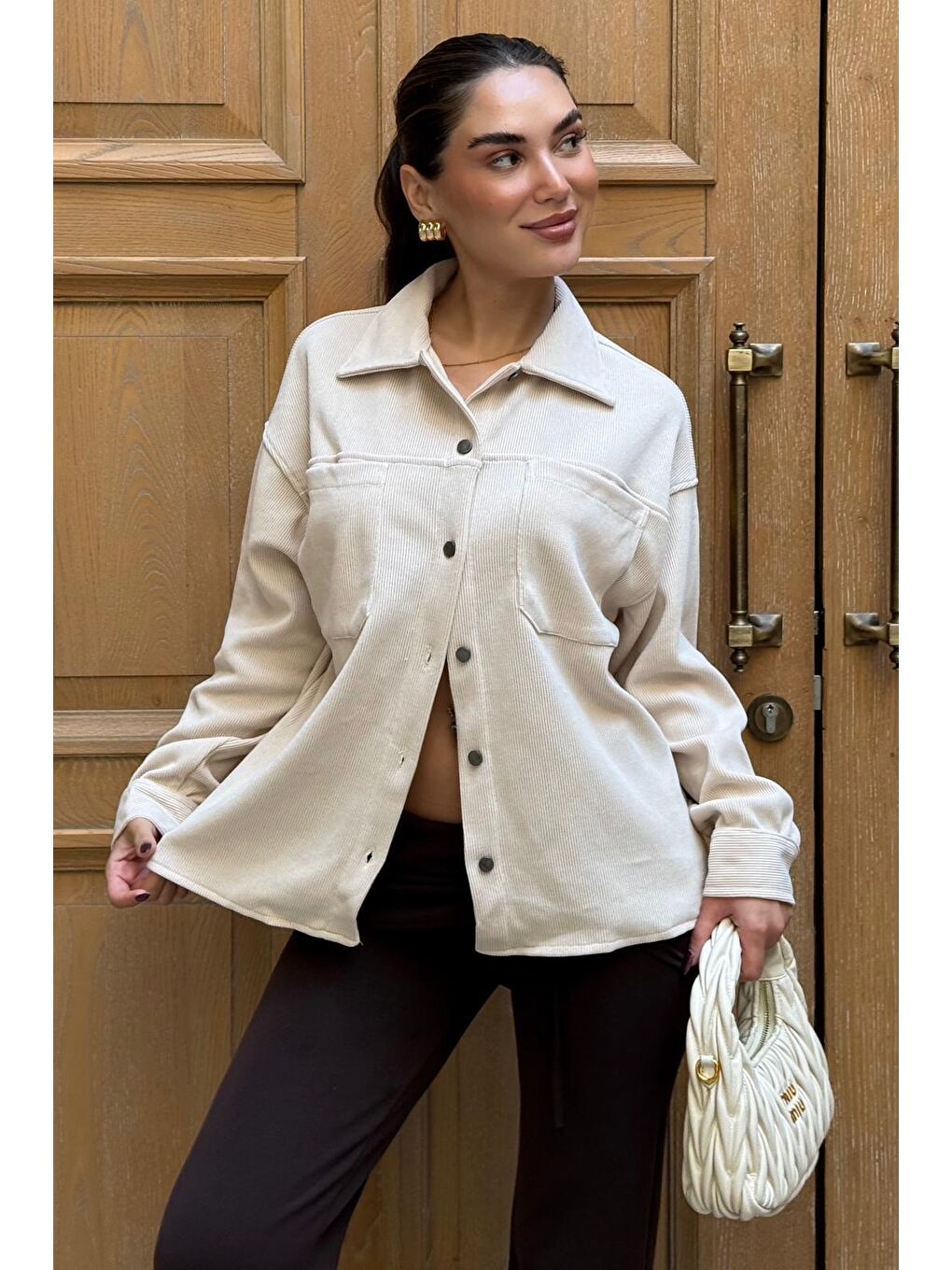 Bej Cep Detaylı Kadın Gömlek Mg2241-1