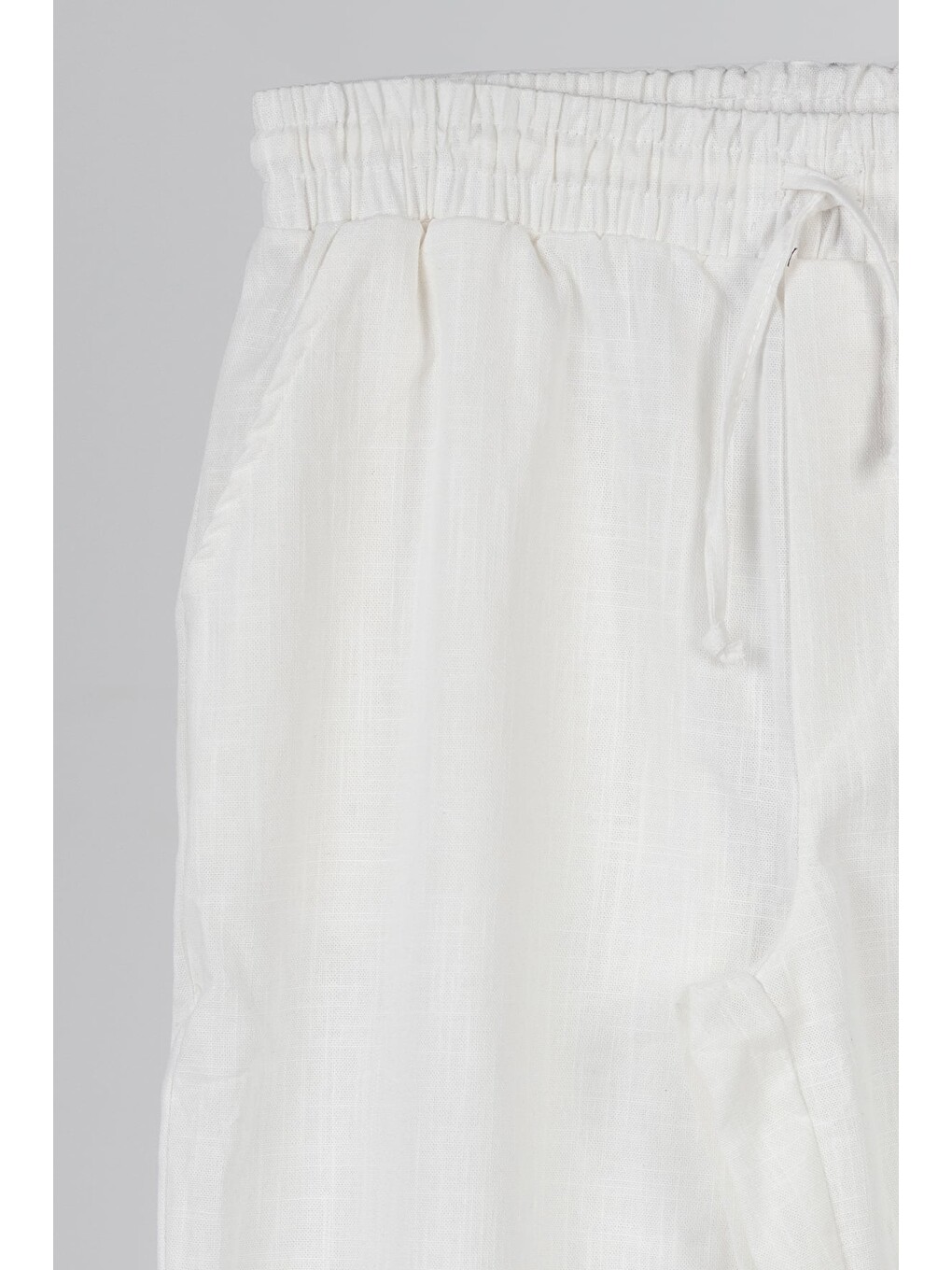 Beyaz Regular Fit %100 Pamuk Bel Lastikli İpli Pantolon-2