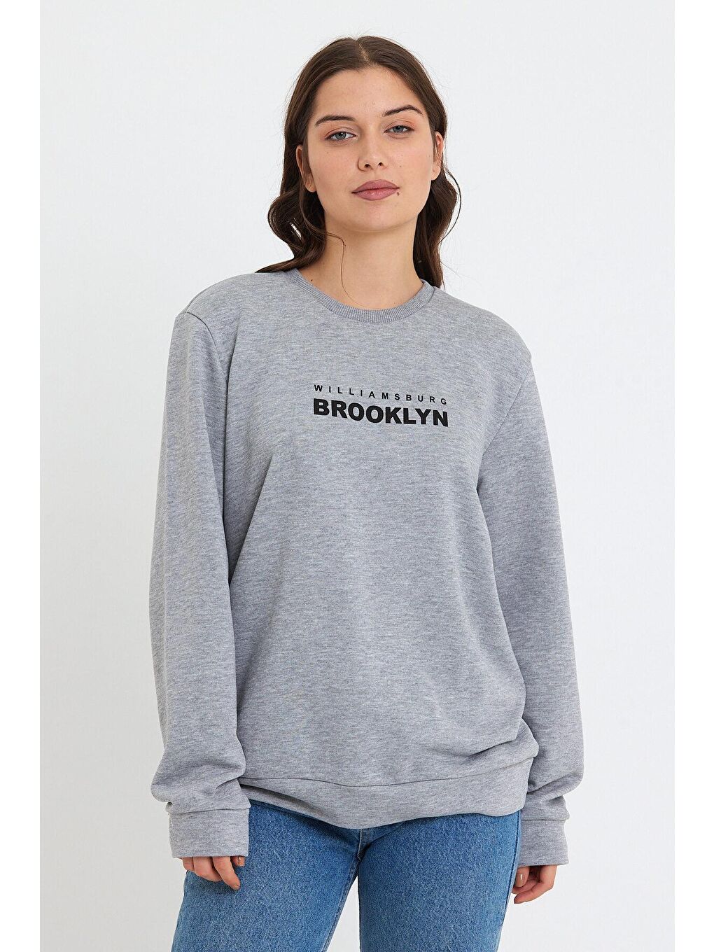 Gri Kadın Bisiklet Yaka Rahat Kalıp 3 iplik Kalın Brooklyn Baskılı Sweatshirt SPR24swk29-2