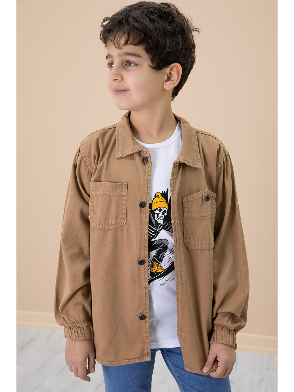 Kahverengi Kahve Gömlek ve Baskılı Tişörtlü Erkek Çocuk 2li Takım 19990-3