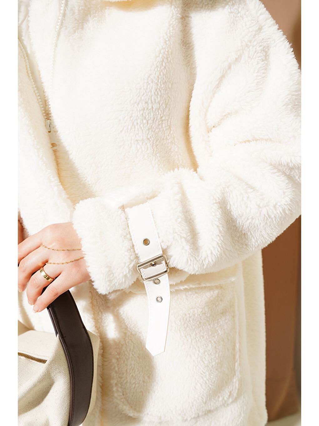 5206 Kadın Oversize Pelüş Mont   Ekru-3