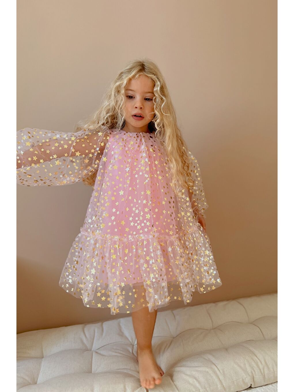 Pembe Balon Kollu Yıldız Baskılı Kız Çocuk Elbise - Daria-3