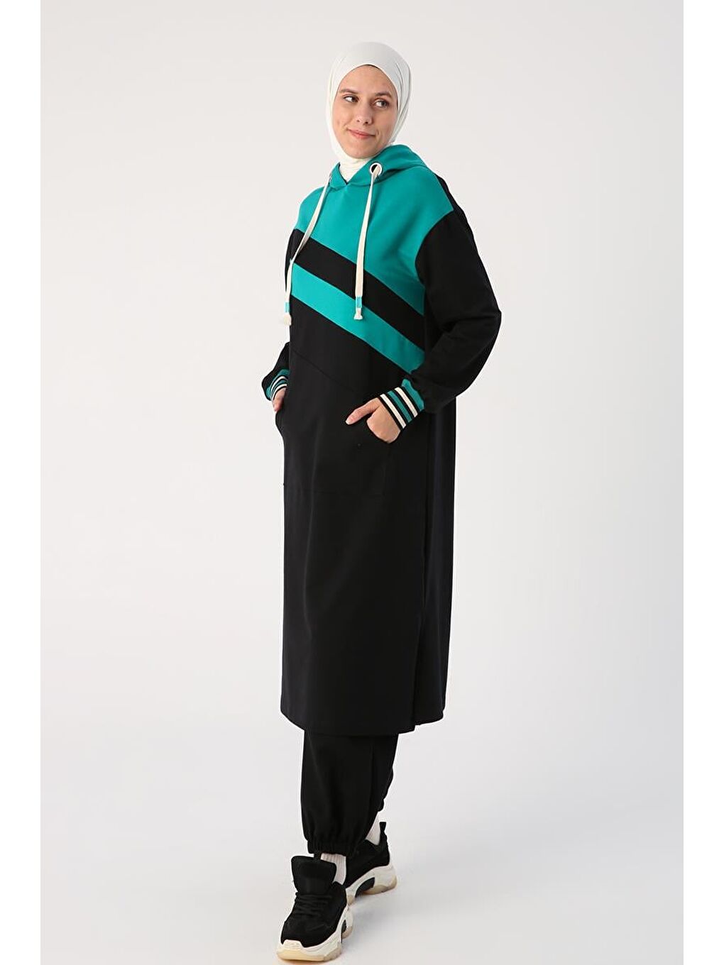 Siyah İki Renkli Kapüşonlu Sweat Tunik-3