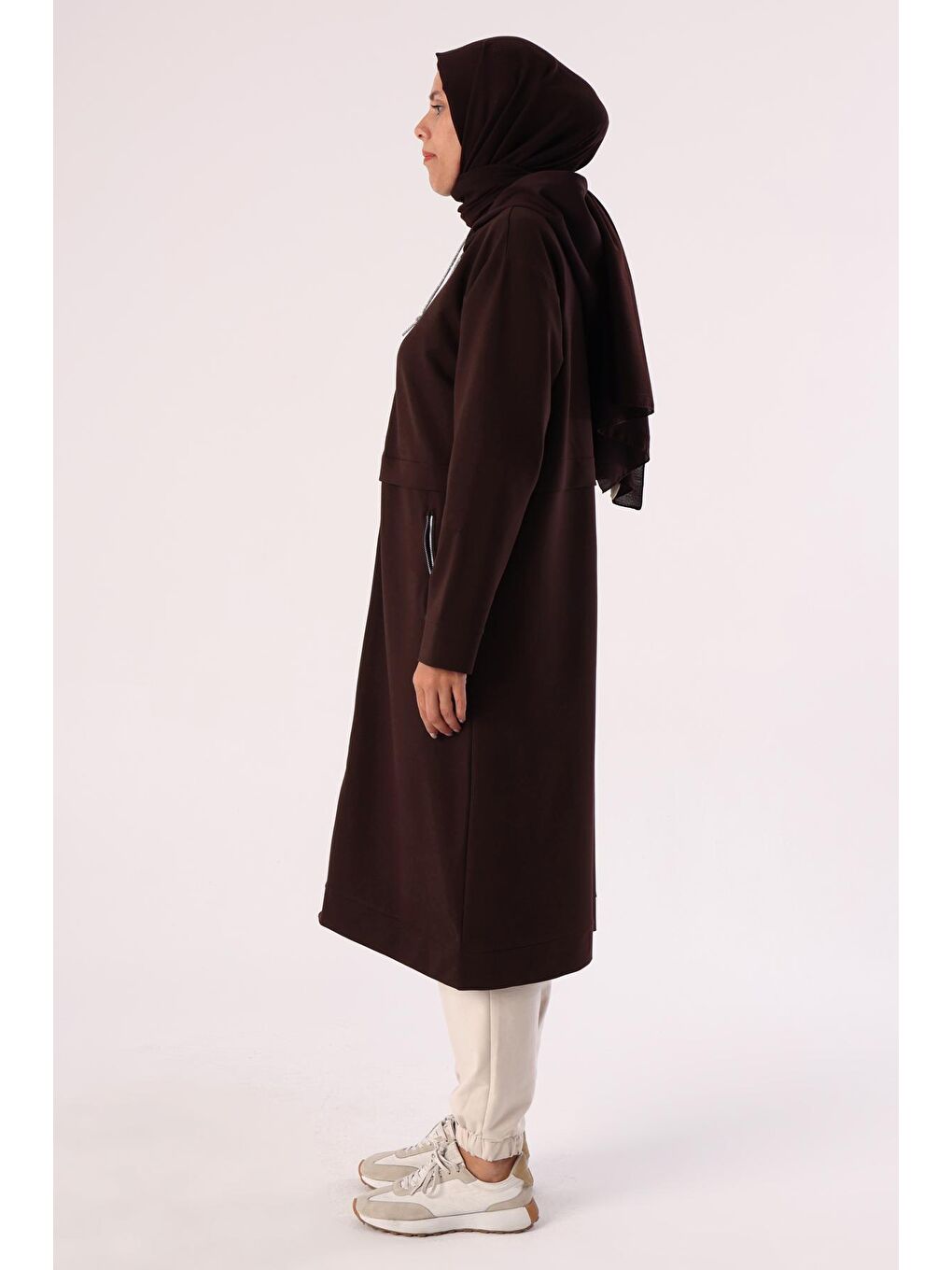 Kahverengi Acı Kahve Simli Garnili Fermuarlı Uzun Sweat Hırka-2