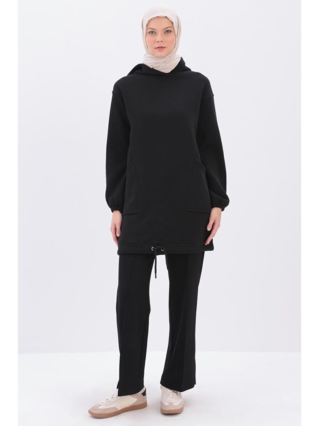 Siyah Kulplu Kapüşonlu Sweat Tunik-1