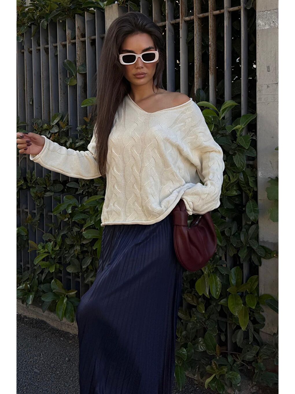 Ekru V Yaka Örgü Desen Oversize Kadın Kazak Mg2519-1