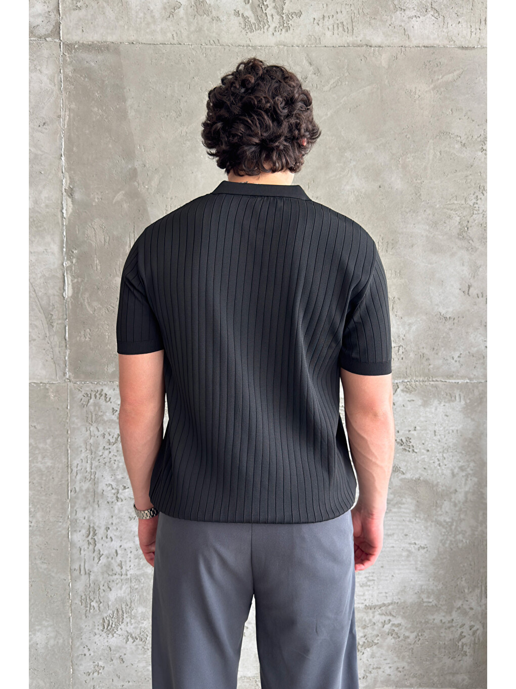 Siyah Erkek Oversize Fitilli Polo Yaka İnce Triko Tişört-1