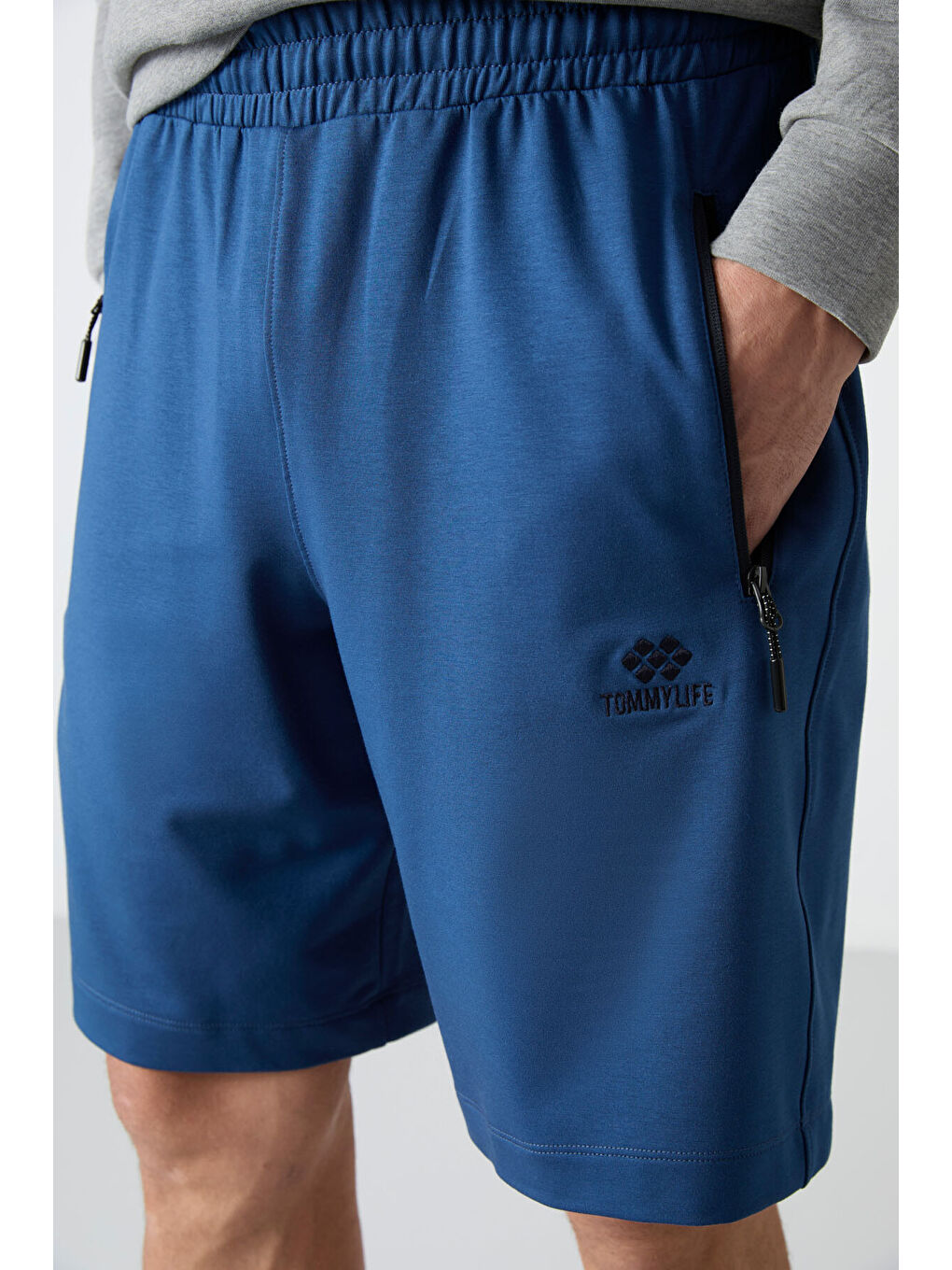 Mavi Parlament Gizli Fermuar Arka Cepli Bağcıklı Standart Kalıp Erkek Şort - 81136-4