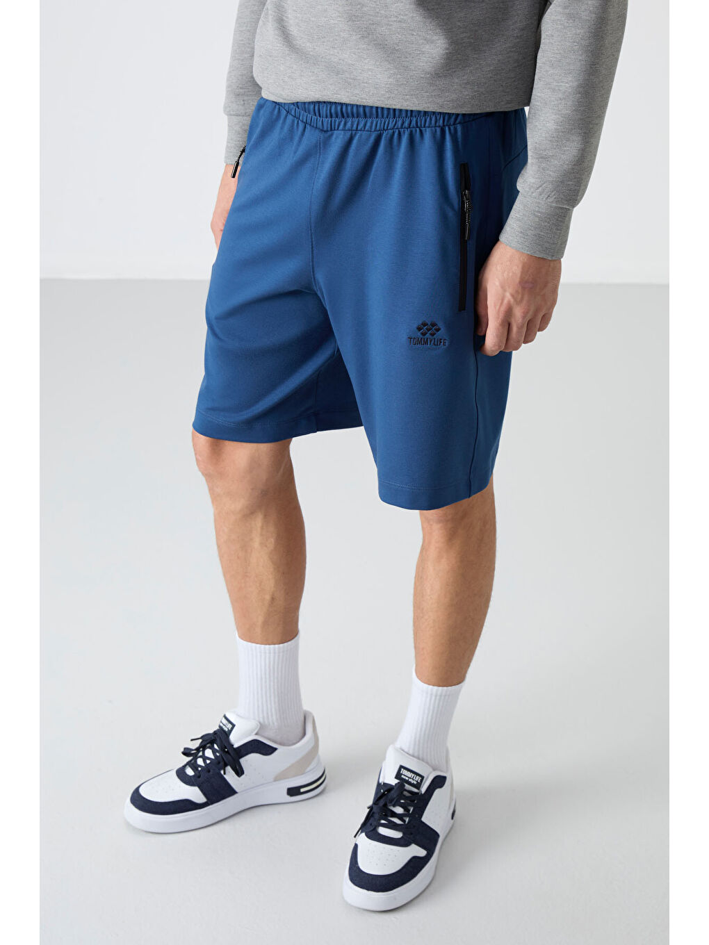 Mavi Parlament Gizli Fermuar Arka Cepli Bağcıklı Standart Kalıp Erkek Şort - 81136-8