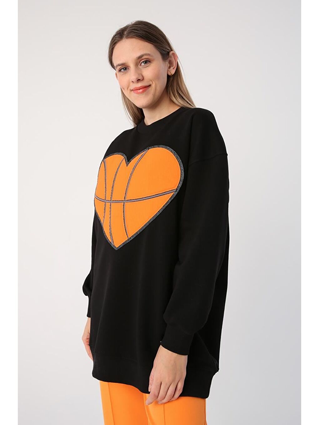 Siyah Oversize Aplike Nakışlı Sweat Tunik-2