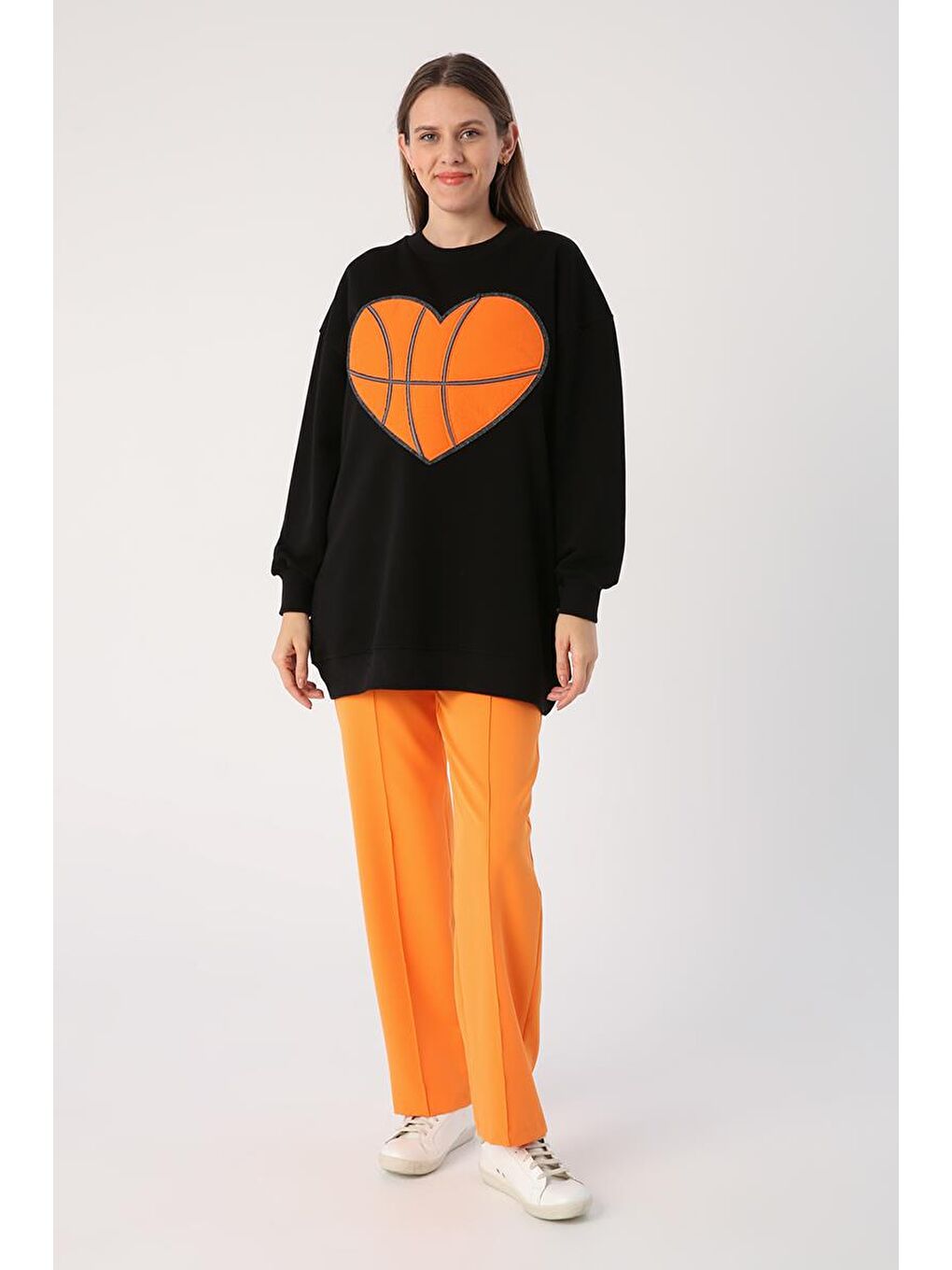 Siyah Oversize Aplike Nakışlı Sweat Tunik-4