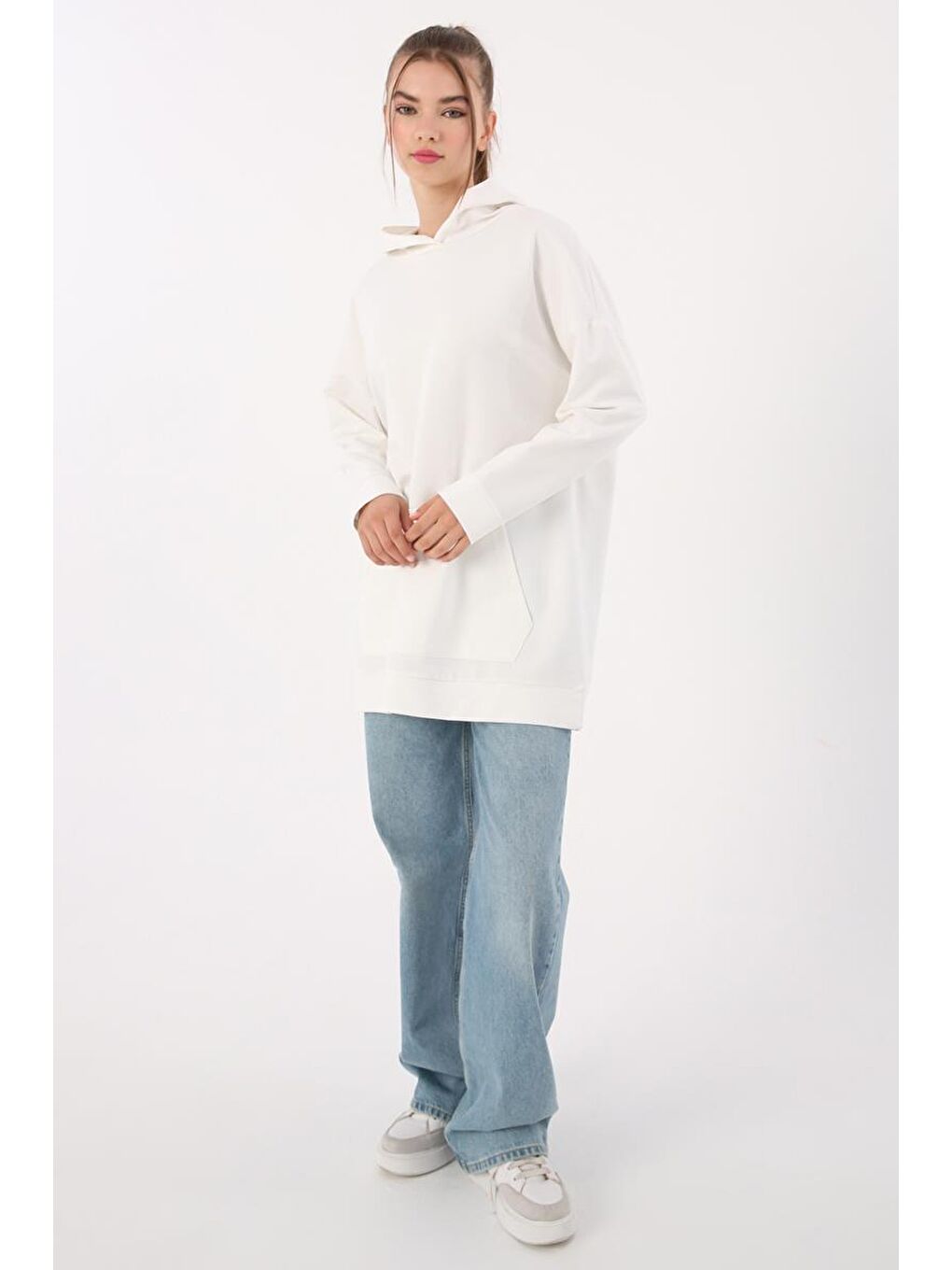 Beyaz Kanguru Cepli Kapüşonlu Sweat Tunik-4