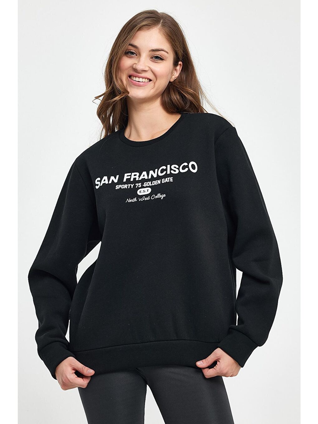 Siyah Kadın Bisiklet Yaka Rahat Kalıp İçi Polarlı 3 iplik San Francisco Baskılı Swetashırt Spr24swk27-3