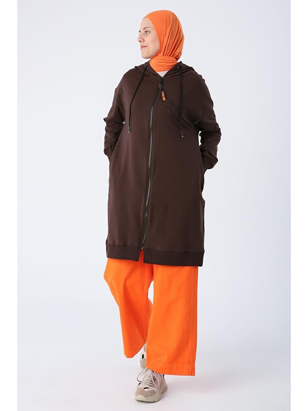 Kahverengi Koyu Kahve-Kapüşonlu Zincir Detaylı Fermuarlı Elastanlı Sweat Hırka-2
