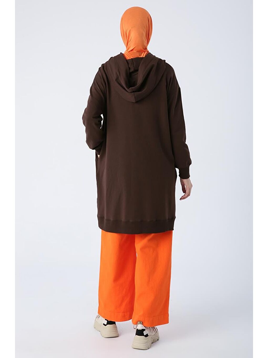 Kahverengi Koyu Kahve-Kapüşonlu Zincir Detaylı Fermuarlı Elastanlı Sweat Hırka-3