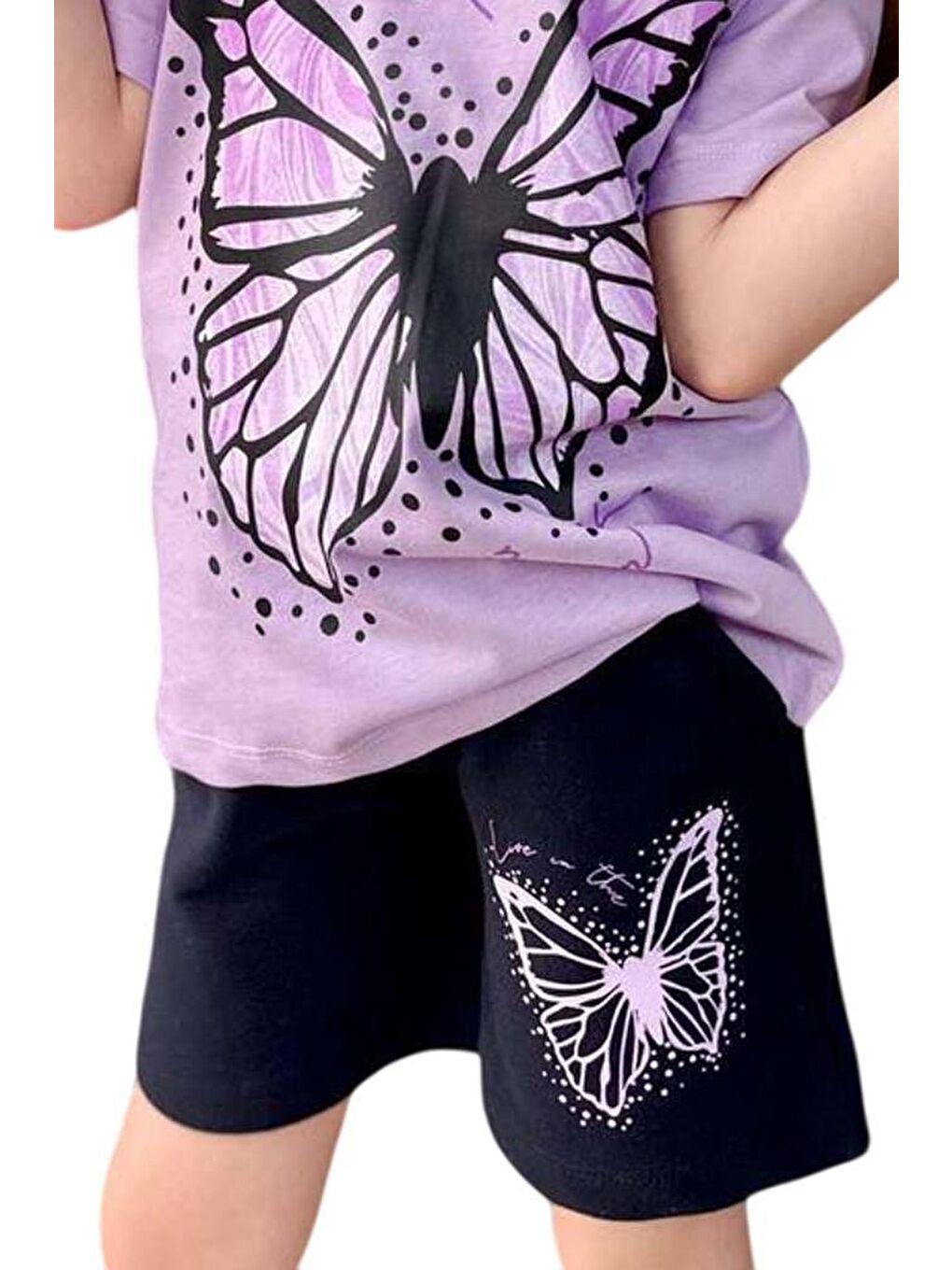 Kız Çocuk Kara Kalem Kelebek Baskılı Penye Lila T-Shirt Şortlu Takım-5