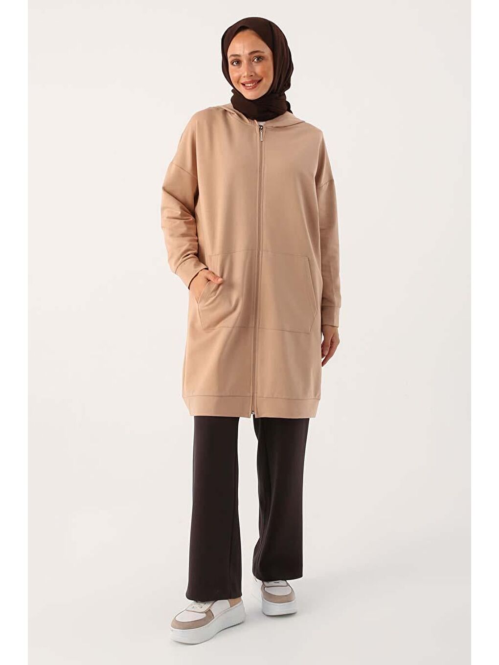 Bej Kapüşonlu Fermuarlı Sweat Hırka