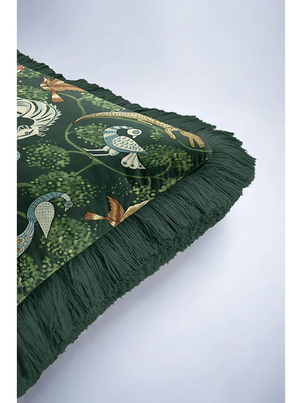 Karışık Egzotik Orman Canlıları Saçaklı Yastık Kılıfı - Etnik Doğa Temalı Yeşil Püsküllü Kırlent Kılıfı-6