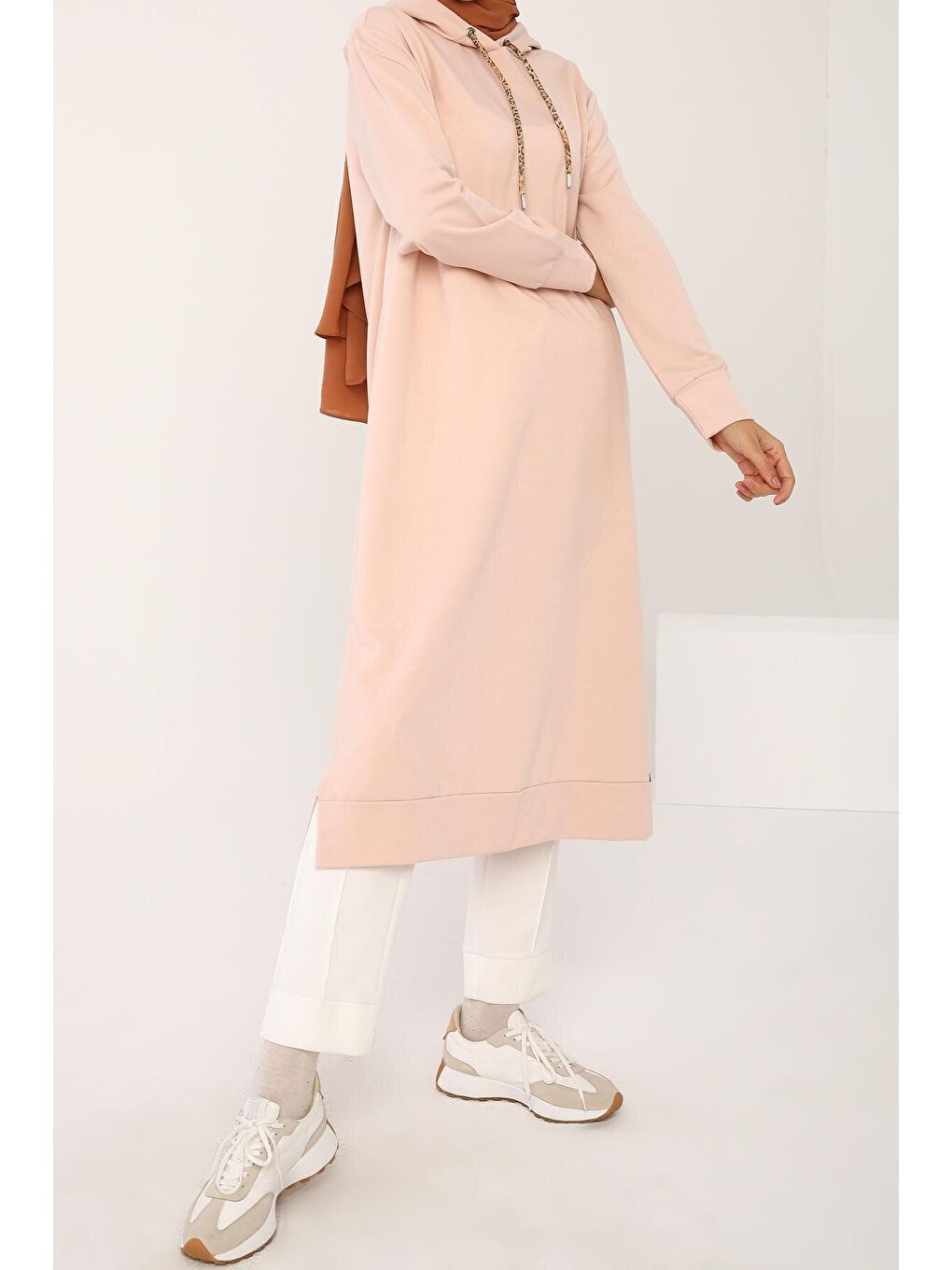 Pembe Pudra Leopar Bağcıklı Kapüşonlu Rahat Örme Tunik