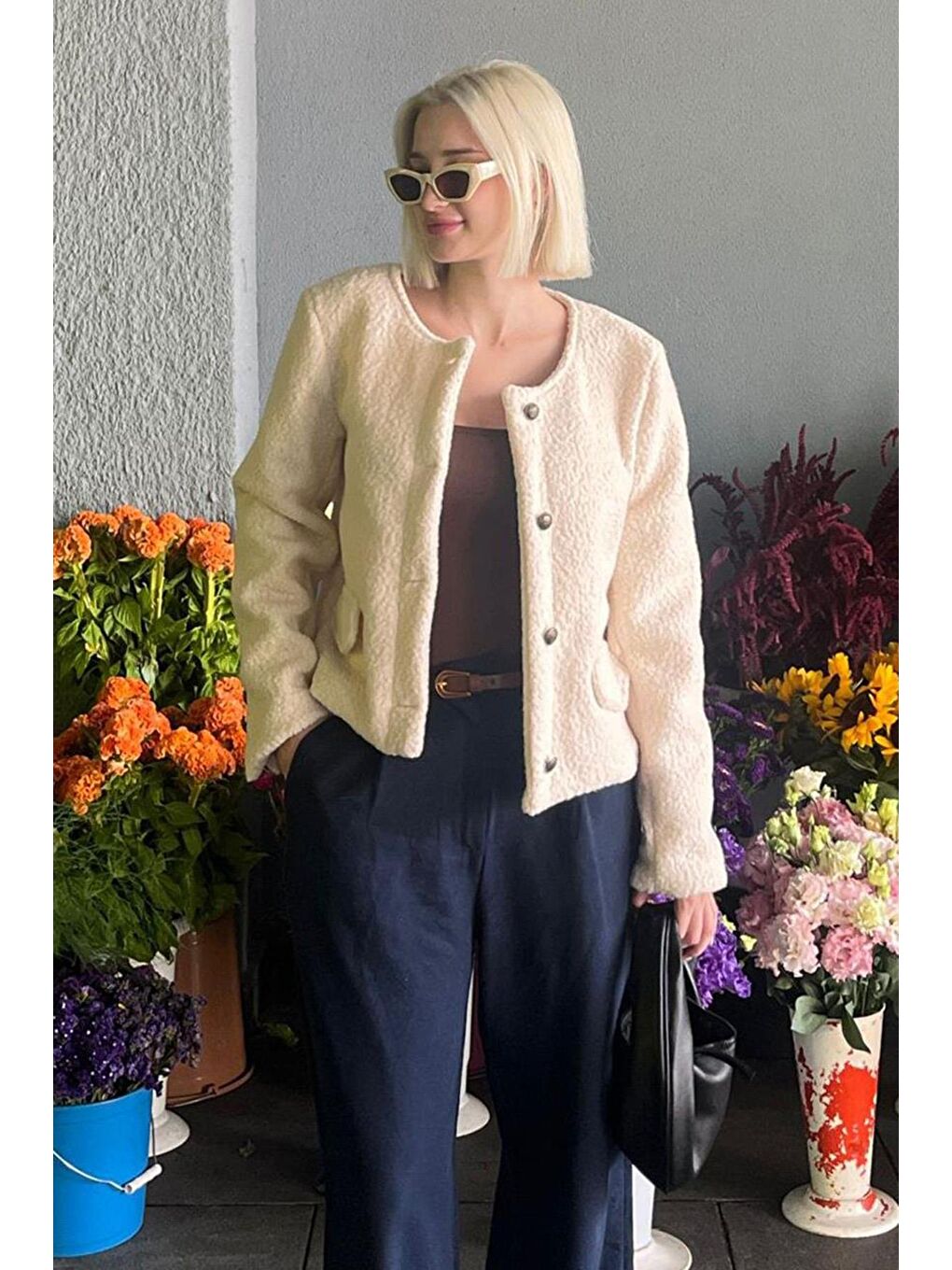 Bej Düğmeli Buklet Triko Cep Detaylı Ceket Mg2170