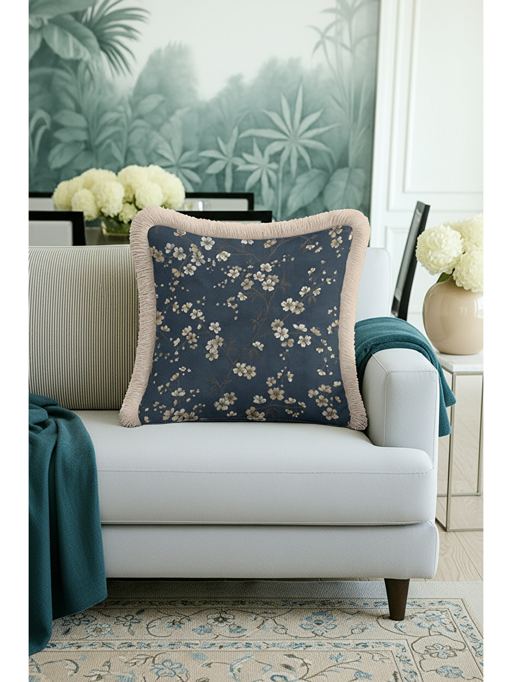 Karışık Lüks Çiçek Motifli Saçaklı Yastık Kılıfı - Zarif Vintage Tarz Lacivert Bej Püsküllü Kırlent Kılıfı-3