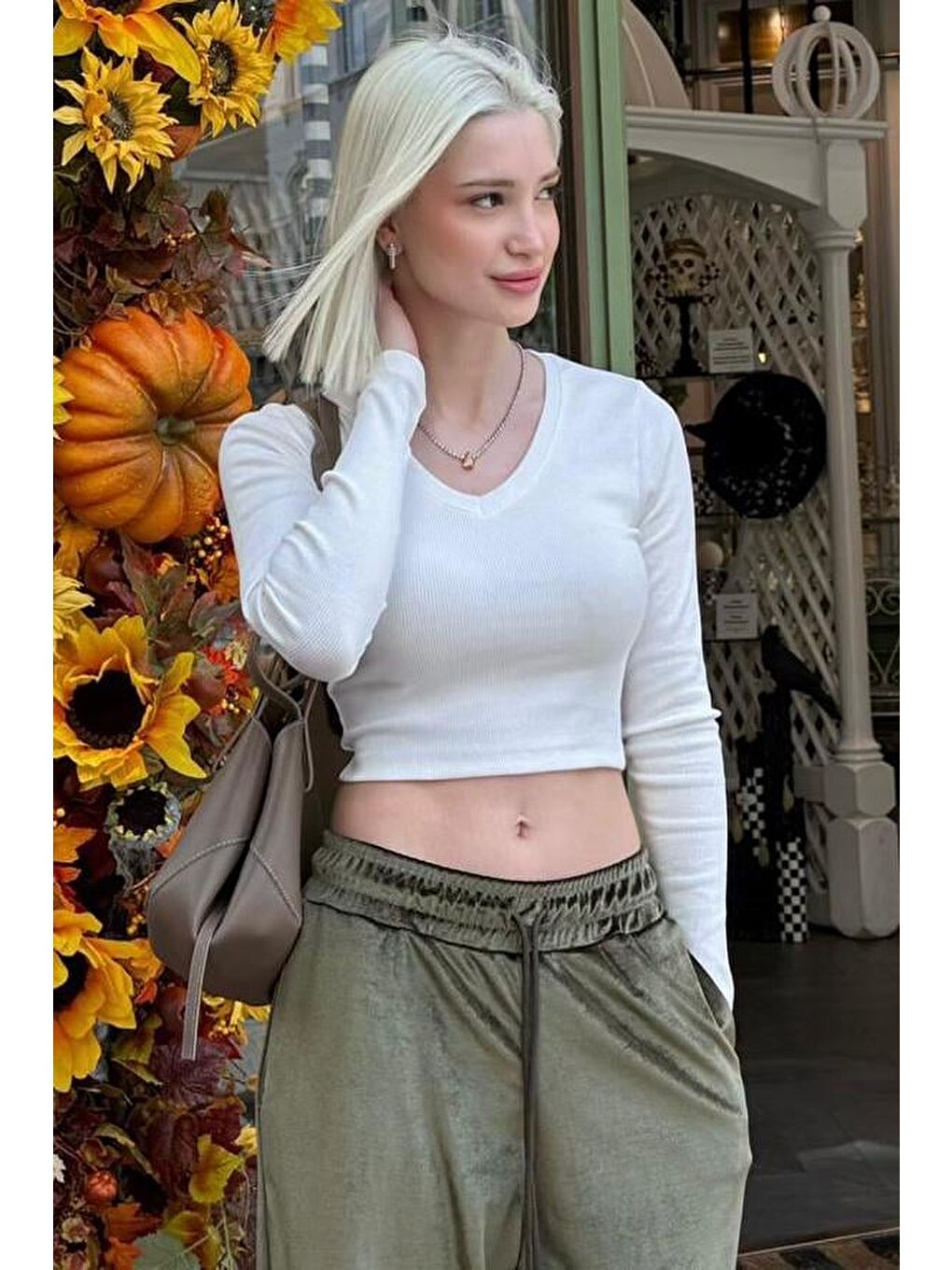 Beyaz V Yaka Uzun Kollu Kaşkorse Body Mg2192-1