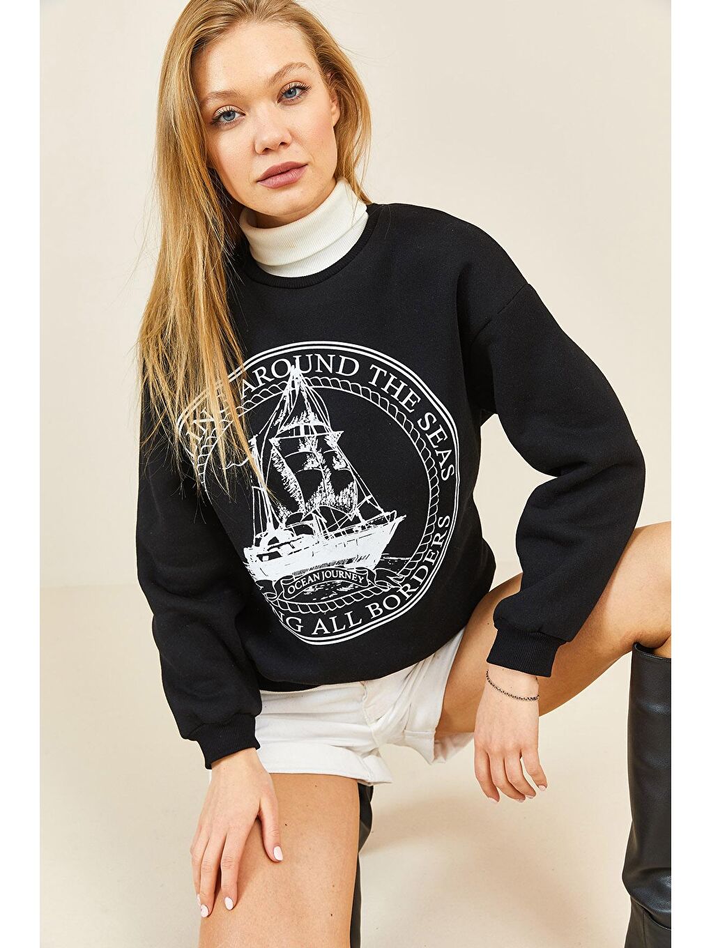 Siyah Bisiklet Yaka Şardonlu Sweatshirt 3KXK8-46637-02-1