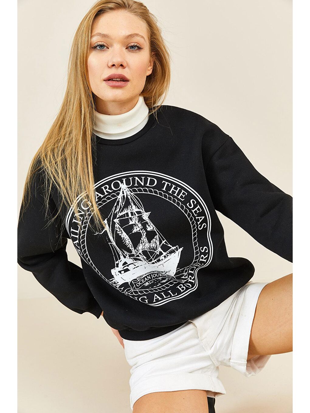 Siyah Bisiklet Yaka Şardonlu Sweatshirt 3KXK8-46637-02-2