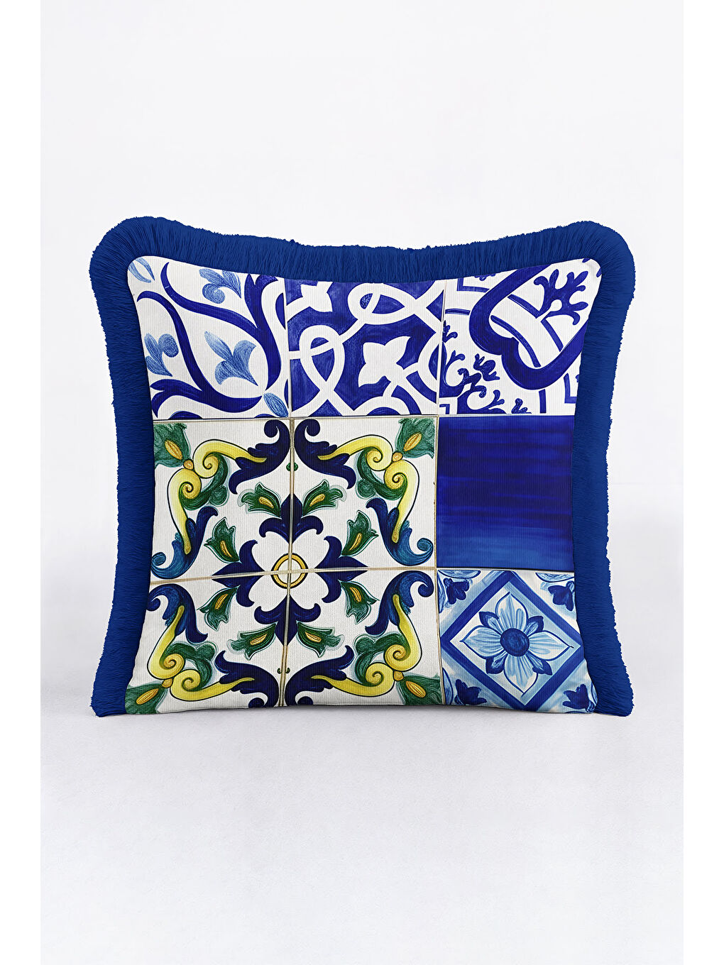 Karışık Akdeniz Motifli Saçaklı Yastık Kılıfı - El İşlemeli Etnik Mavi Yeşil Püsküllü Kırlent Kılıfı-1