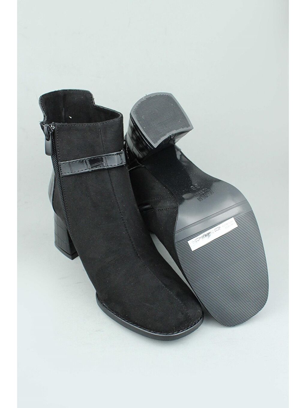 Siyah 2620071 Yandan Fermuarlı Süet Kışlık Bot Kadın-4