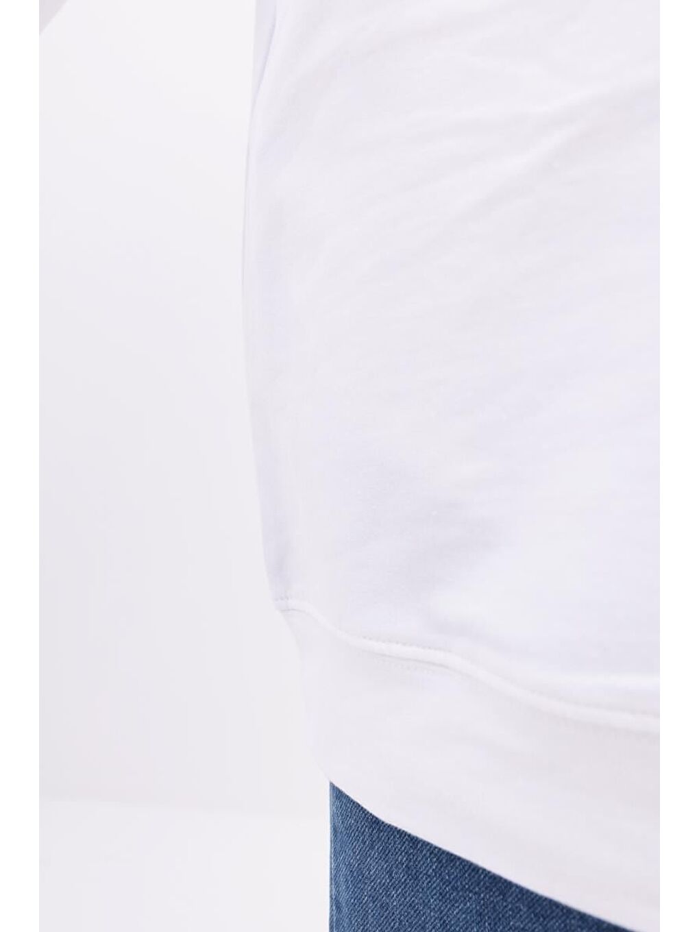 Beyaz Bisiklet Yaka Reglan Kol Sweatshirt-4